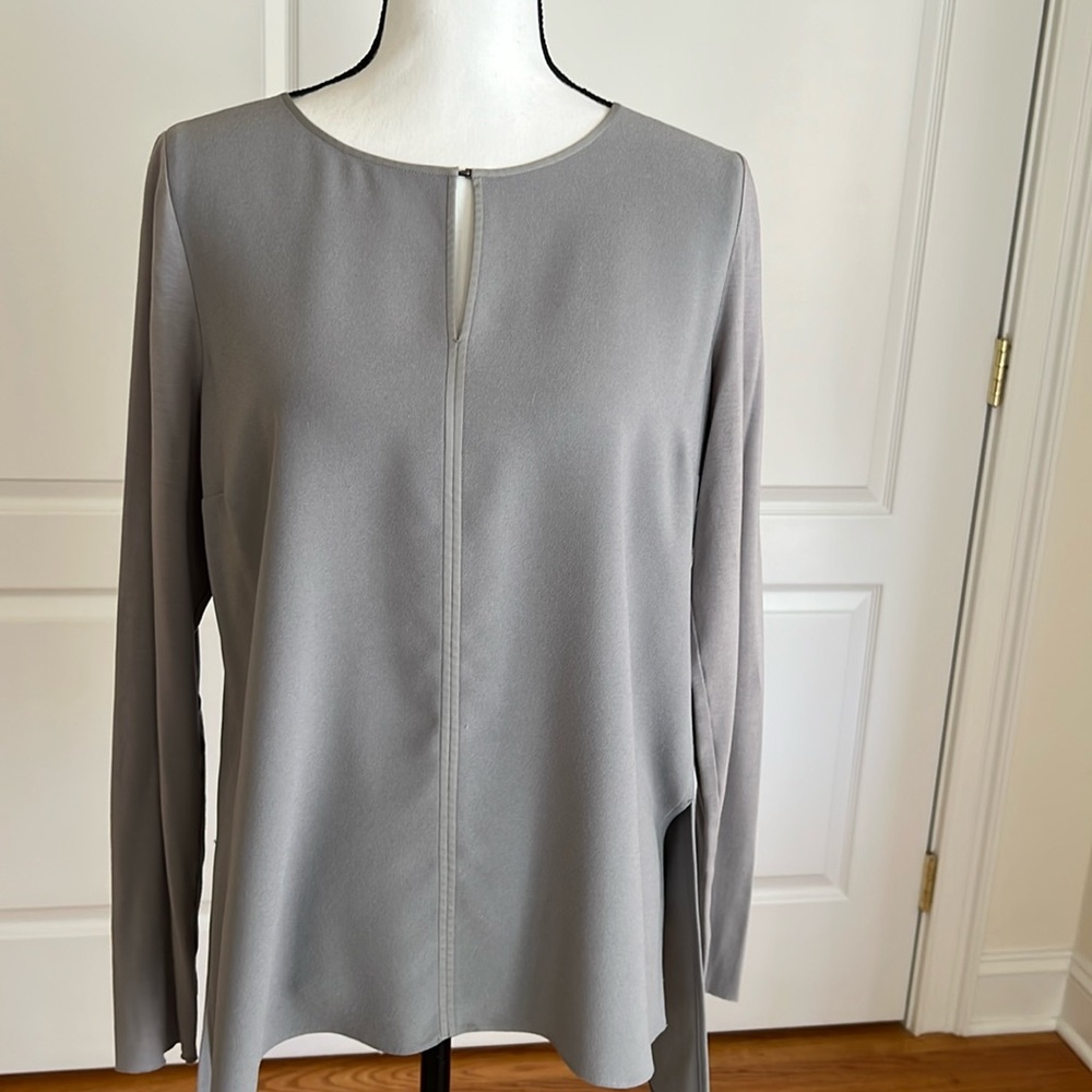 Elie Tahari tunic blouse with knit sleeves